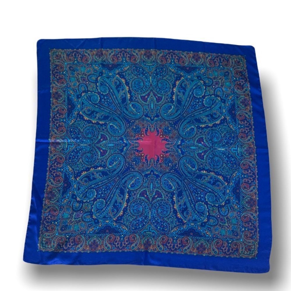 NWT Large Paisley Scarf made in Italy